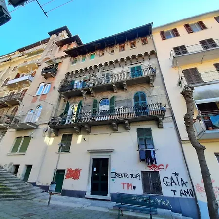 Gæstehus La Bandiera Blu La Spezia